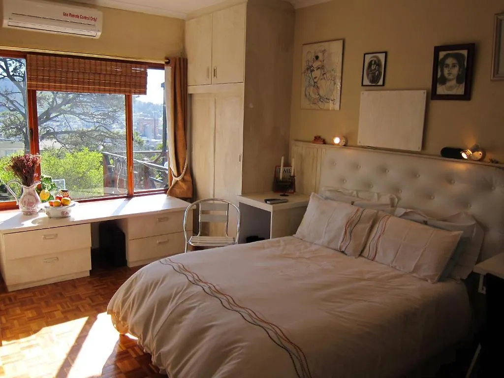 Villa Belladonna Guesthouse Le Cap Maison d'hôtes