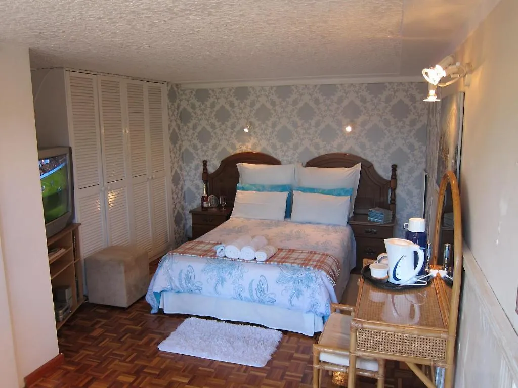 Villa Belladonna Guesthouse Le Cap Maison d'hôtes